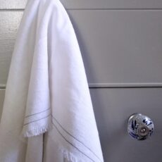 Luxurious travel towel